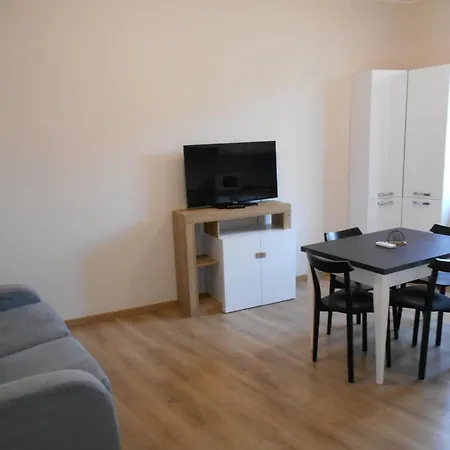 Domus Iarovalvi Apartment Rom