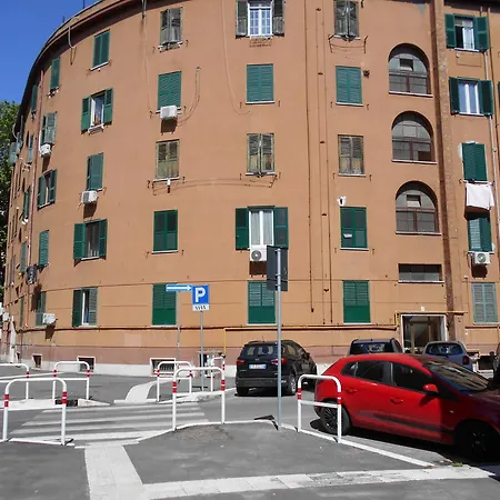 Domus Iarovalvi 아파트 *