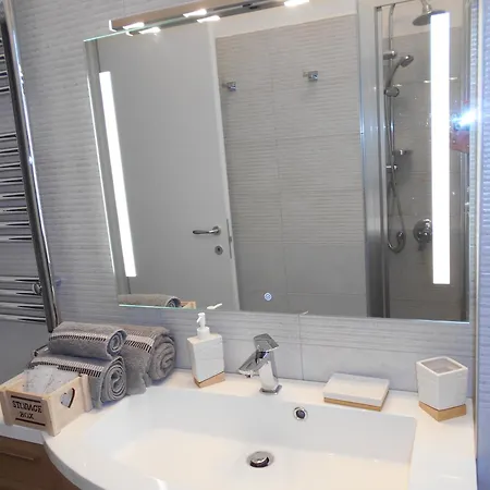 Apartman Domus Iarovalvi