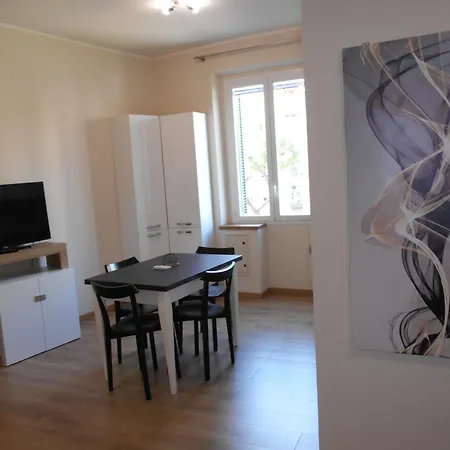 Domus Iarovalvi Apartment Rom