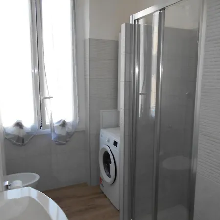 Domus Iarovalvi *